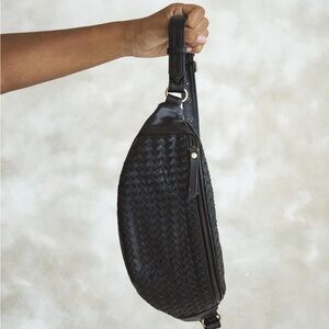 Mandrn black Woven Atlas bum bag